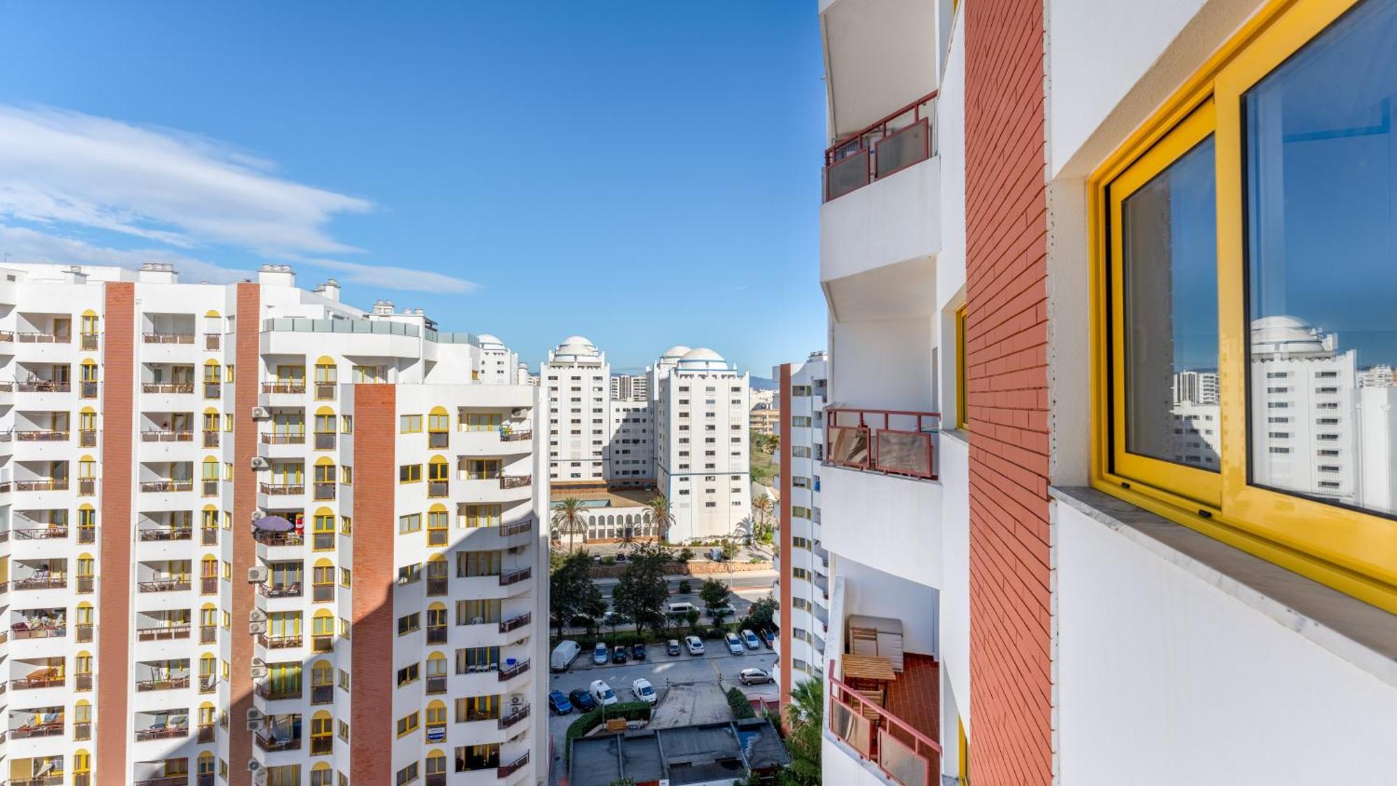 Serene Blue 1 Bdr Flat With Balcony By Lovelystay Portimao Exterior photo
